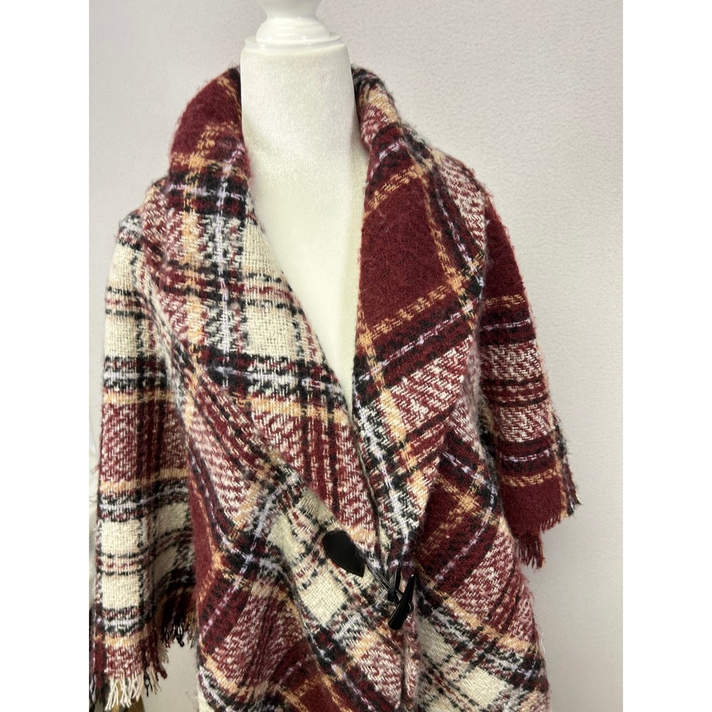 Boho Altare Womens OS Burgundy Plaid Toggle Closure Fringe Hem Poncho Wrap - Picture 4 of 6